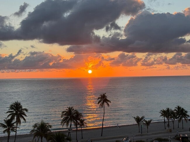 Photo - 3111 N Ocean Dr Unit 811