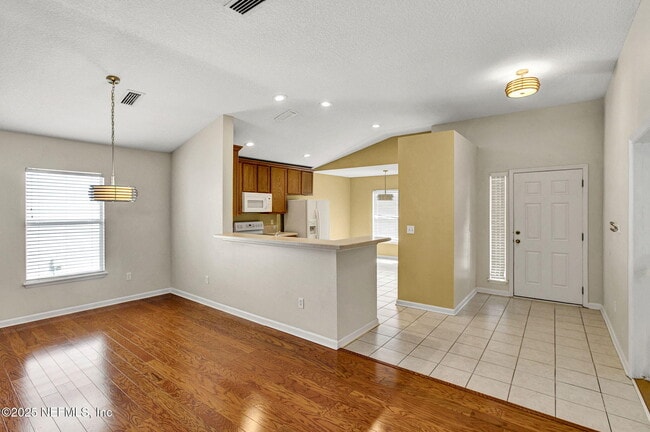 Photo - 2105 S Cranbrook Ave