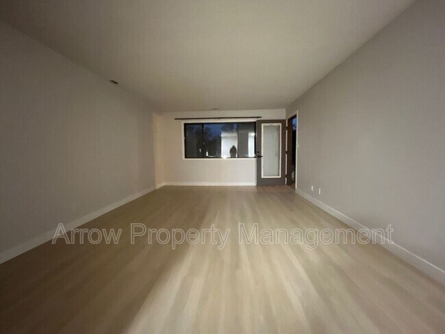 Photo - 2380 N 44th St Unit 6