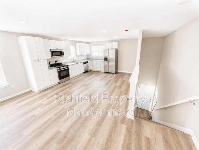 Photo - 2511 Columbia Ave
