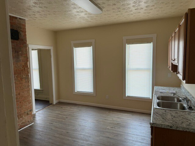 Photo - 1502 Mound St Unit 1502