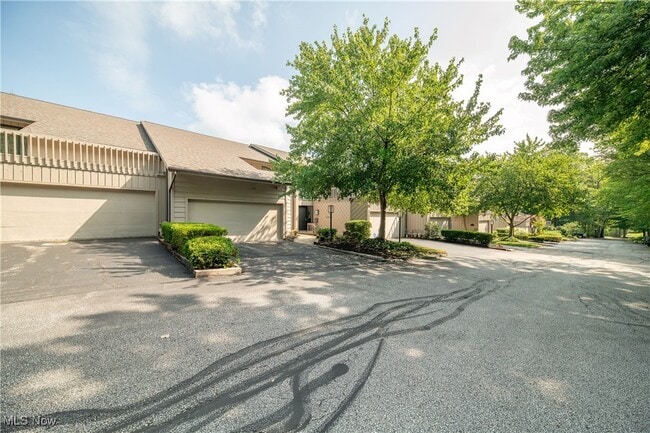 Building Photo - 5751 SOM Center Road Rental