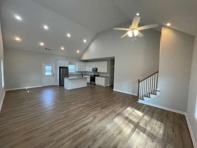 Photo - 5 Bed Home Available August 2026!