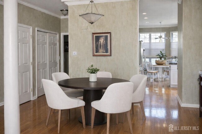 Photo - 22 Breckenridge Ln