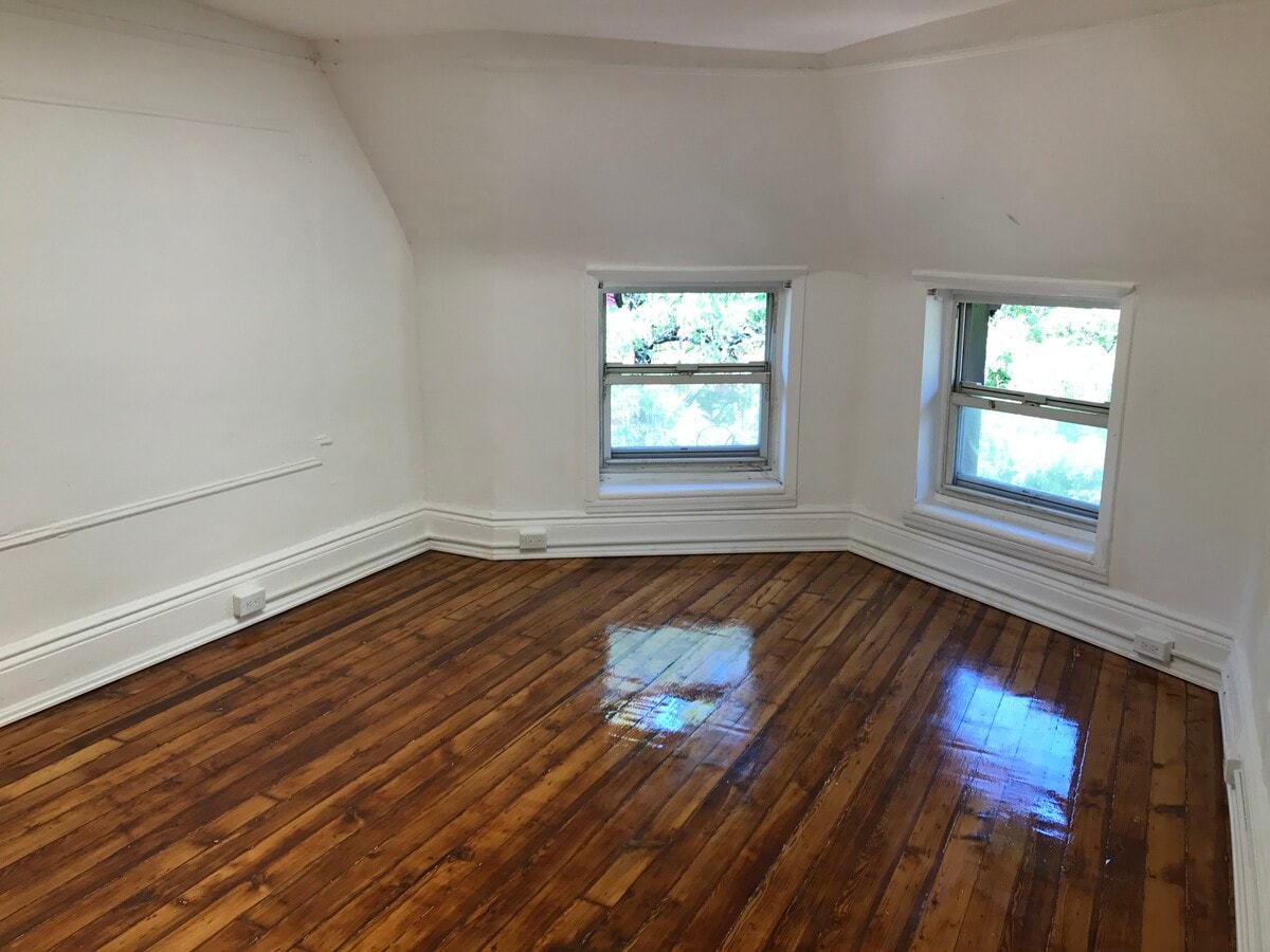 Photo - 280 Clifton Pl Unit 3