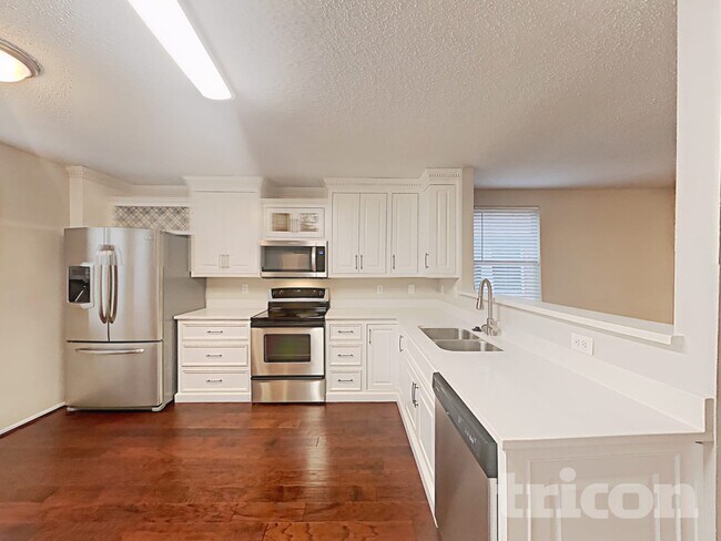 Photo - 1913 Lariat Dr