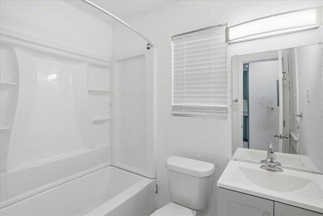 Photo - Move-In Ready 1 Bed / 1 Bath – Fully Remodeled