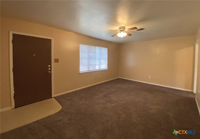 Photo - 2116 Circle Dr