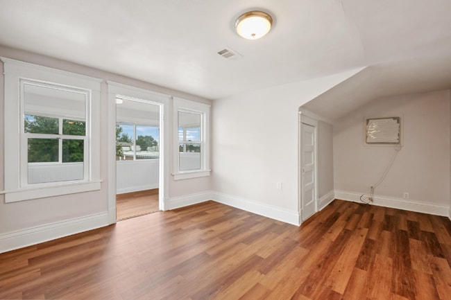 Building Photo - 1460 Boston St Rental