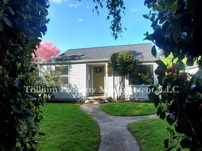 Photo - 4835 N Willamette Blvd Casa