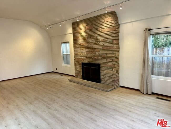 Photo - 6128 Maryland Dr