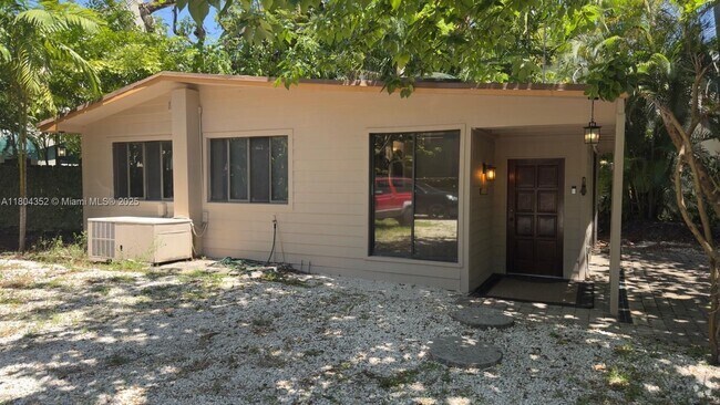 Building Photo - 3164 Center St Unit 2 Rental