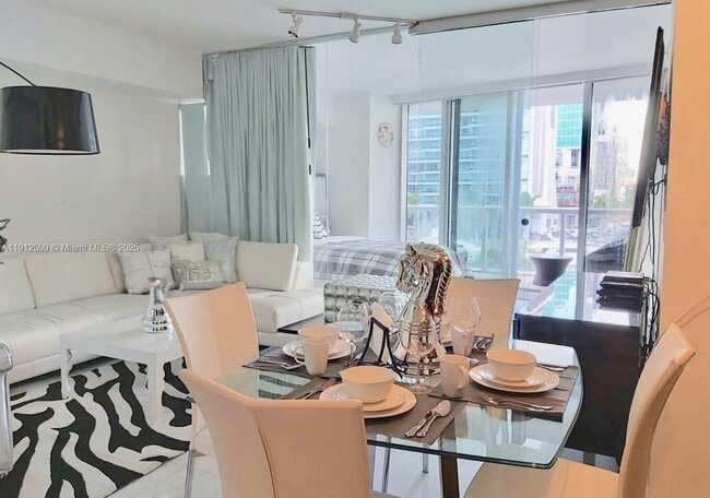 Photo - 475 Brickell Ave Unit 510