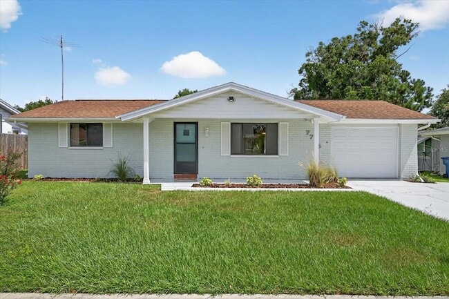 Building Photo - 7725 Summertree Ln Rental