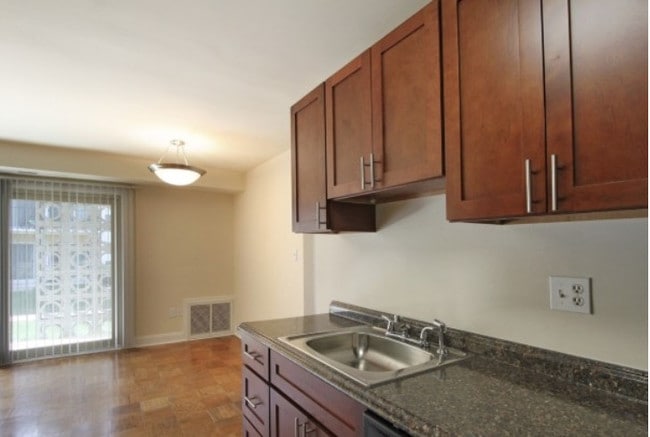 Photo - CHELSEA PARK