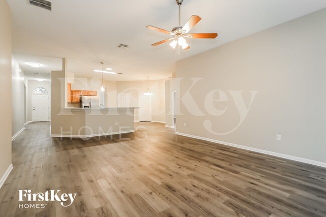 Photo - 552 N Bridgestone Ave