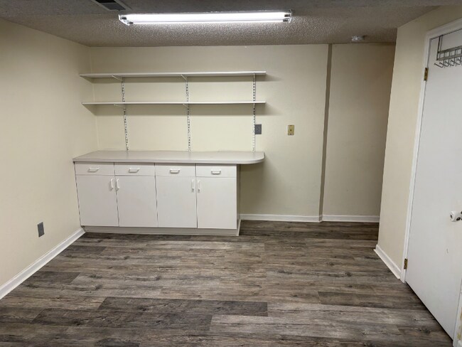 Building Photo - 9123 W Cedar Dr Rental