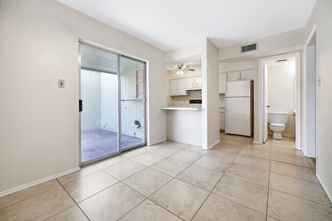 Photo - 4509 Altamesa Blvd Unidad 4511 Altamesa