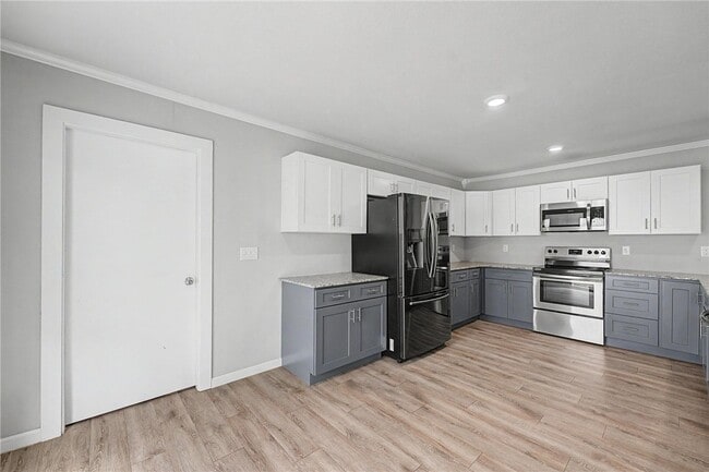 Photo - 1404 W Pine St