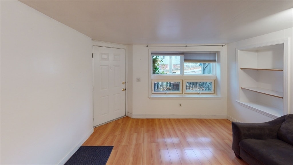 Photo - 96 Sheridan St Unit 1