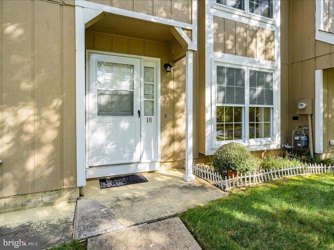 Photo - 18 Pond View Dr