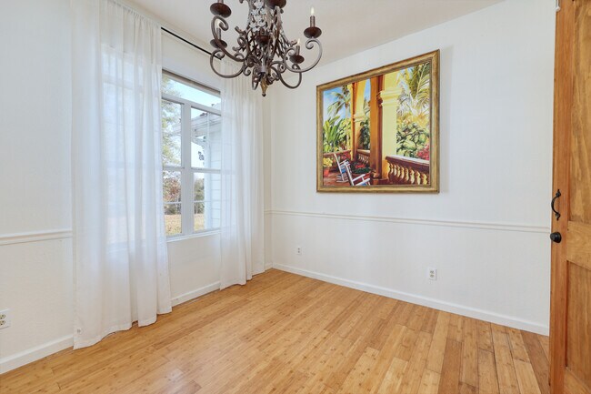 Photo - 1335 Maplebrook Dr Unidad A