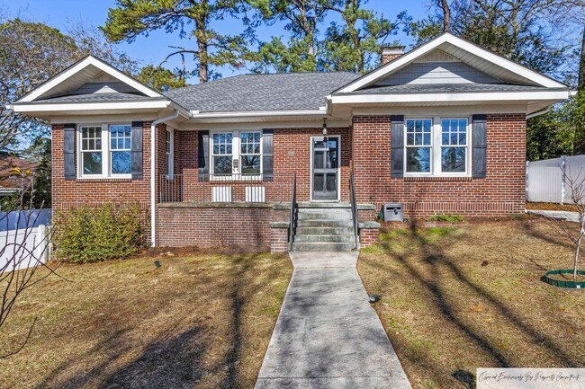 BEAUTIFUL ONE STORY BRICK HOME IN DOWNTOWN... - BEAUTIFUL ONE STORY BRICK HOME IN DOWNTOWN...