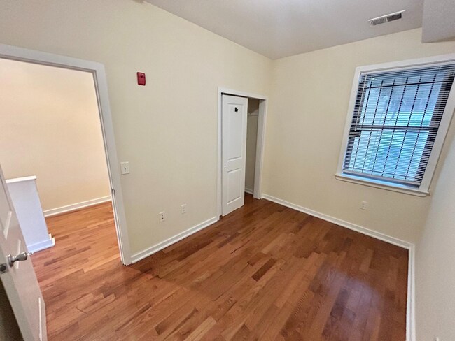 Photo - 332 N 41st St Unit 1