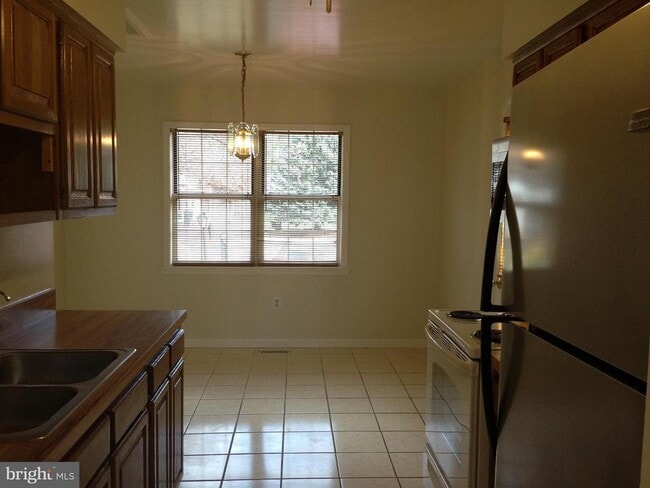 Photo - 5001 Tarpon Ln