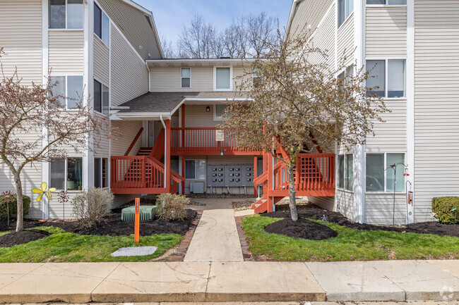 Building Photo - Ellet Park Gardens Rental