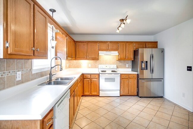 Photo - 1105 McDonough Cir