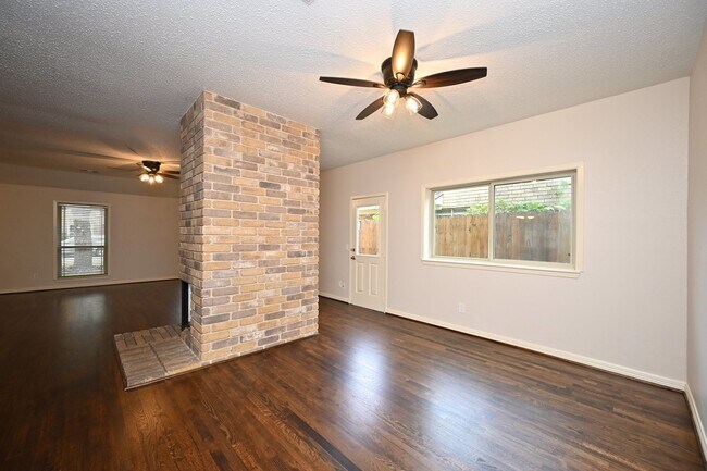 Photo - 1511 Apple Park Dr