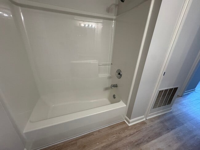 Photo - Woodfield Unidad 600