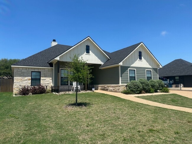 Building Photo - Beautiful home in Lorena ISD