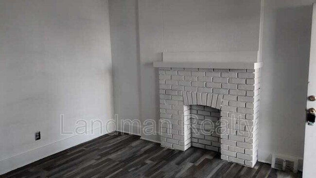 Photo - 522 Paulson Ave