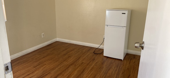 Photo - 1850 E Ave J2