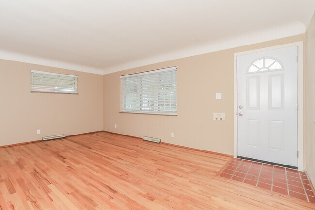 Photo - 1104 Archland Dr