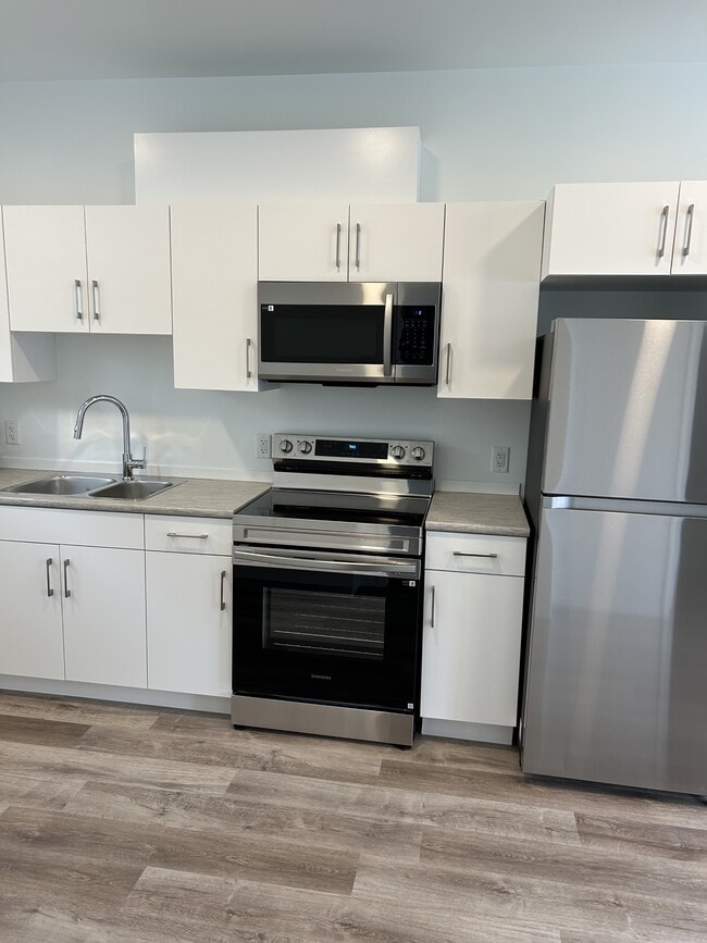 Photo - 12037-12059 59 St NW Unit 12037 - Garden