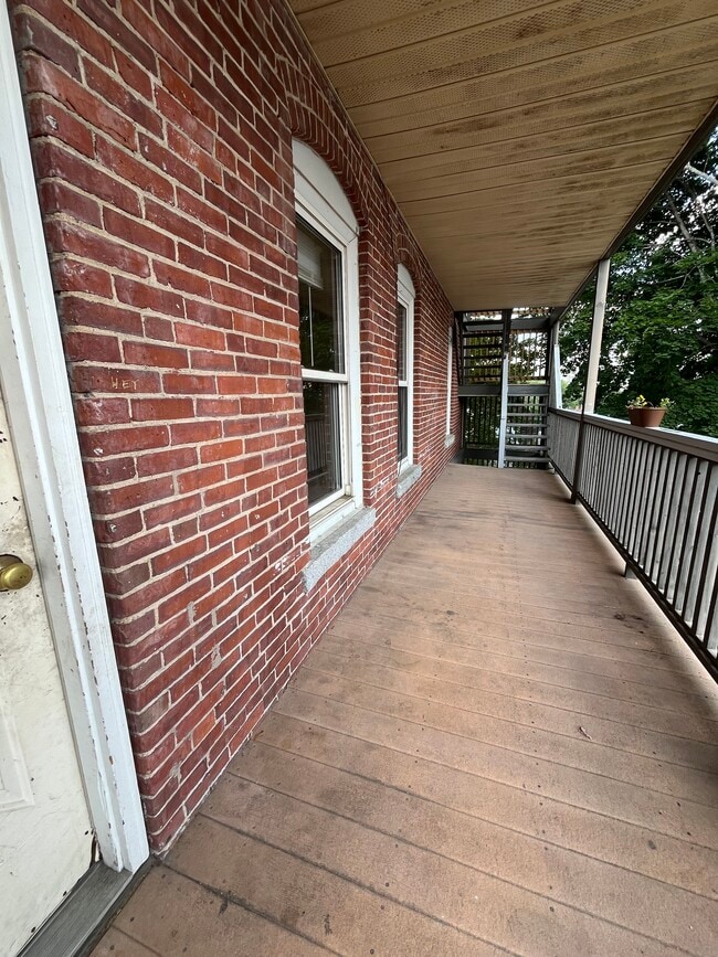 Photo - 322 Waldo St Unit 2B