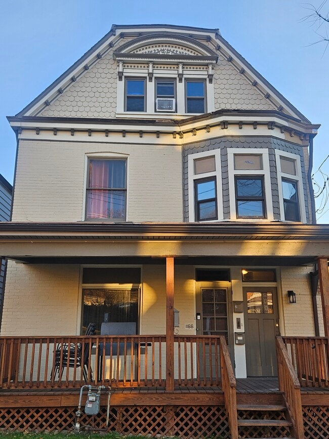 Building Photo - 1166 South Ave Unit 3