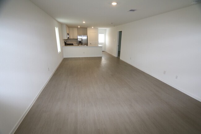 Photo - 25303 Leather Leaf Ct