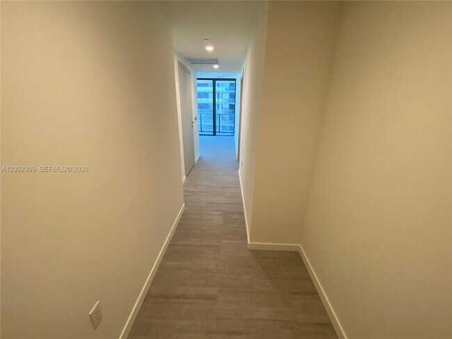 Photo - 1000 Brickell Plaza Unidad 3309