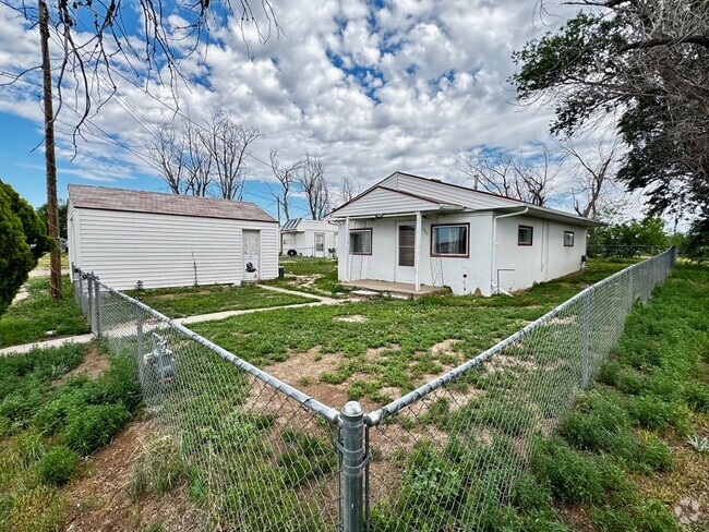Building Photo - RURAL 2 BEDROOM, 1 BATHROOM, SINGLE FAMILY... Rental