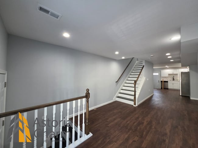 Photo - Renovated 2 Bedroom + Den, 3 Bath Home with Ensuites, Finished Basement and Stainless Appliances