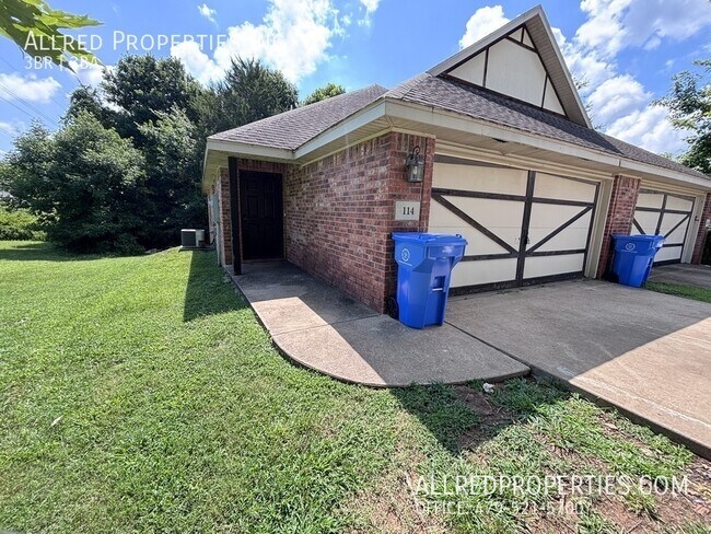 Photo - 114 S Ray Ave