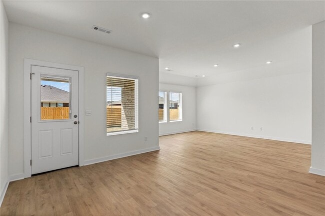 109 Ratliff Ave
