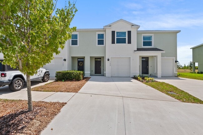 Building Photo - ANGELINE MODEL HOME FOR RENT!