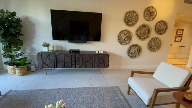 Photo - 151 Crandon Blvd Unidad 236