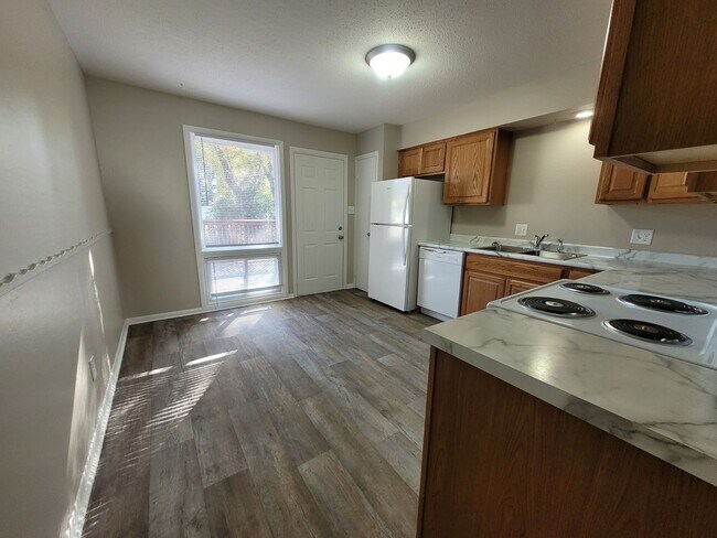 Photo - 4613-4615 Southeast 3rd Court Unidad 4613 Southeast 3rd Court