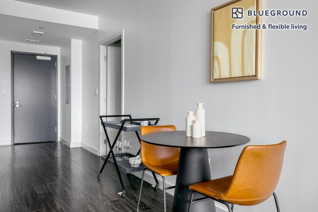 Photo - 10 New St Unidad FL10-ID1058